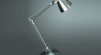 Картинка по теме - как выбрать настольную лампу школьнику