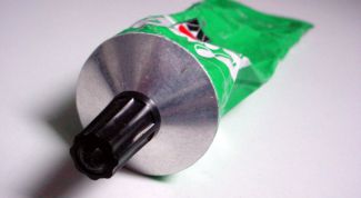 Картинка по теме - как заклеить болоневую куртку