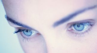 Картинка по теме - как вставлять контактные линзы