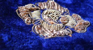 Картинка по теме - как пришить вышивку