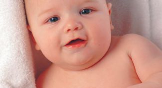 Картинка по теме - как делать широкое пеленание