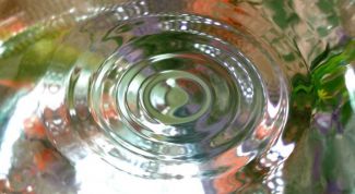 Картинка по теме - как умыть святой водой