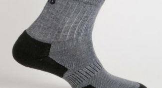 Картинка по теме - как стирать термоноски