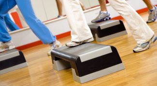 Картинка по теме - как выбрать кроссовки для фитнеса