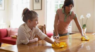 Картинка по теме - как очистить пятна на мебели