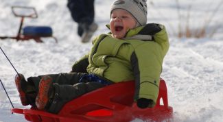 Картинка по теме - как выбрать ребенку санки