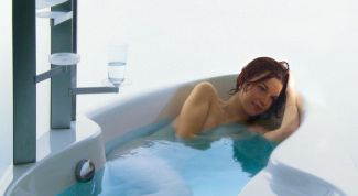 Картинка по теме - как мыть акриловые ванны