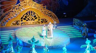 Картинка по теме - как одеть ребенка на кремлевскую елку