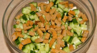 Картинка по теме - как делать салат с сухариками