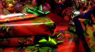 Картинка по теме - как выбрать новогодний подарок