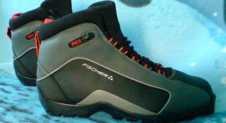 Картинка по теме - как подобрать лыжные ботинки по размеру