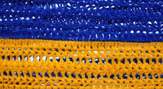 Картинка по теме - как менять цвет ниток при вязании