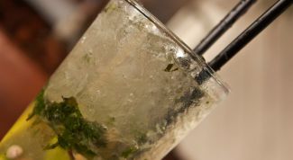 Картинка по теме - как пить белый ром