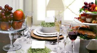 Картинка по теме - как накрыть новогодний стол