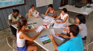 Картинка по теме - как уехать работать за границу