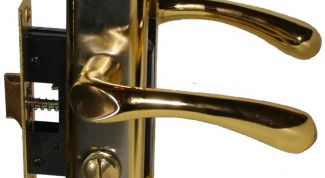 Картинка по теме - как врезать ручку в межкомнатную дверь