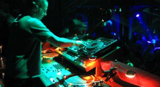 Картинка по теме - как создать музыку электро