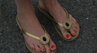 Картинка по теме - как красить ногти на ногах