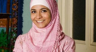 Картинка по теме - как надеть платок мусульманке