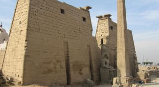 Картинка по теме - что такое пилон