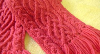 Картинка по теме - как завязывать вязаный шарф