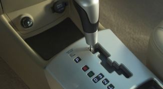 Картинка по теме - как переключаться на акпп