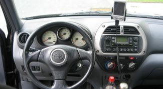 Картинка по теме - как отремонтировать автомагнитолу