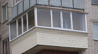 Картинка по теме - как обшить балкон сайдингом
