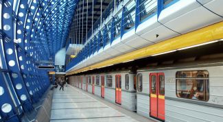 Картинка по теме - как найти человека в метро