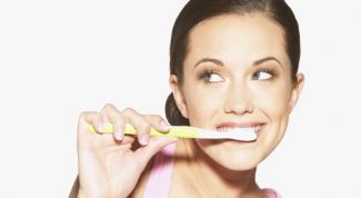 Картинка по теме - как избавиться от желтого налета на языке