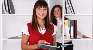 Картинка по теме - как связать женскую жилетку спицами