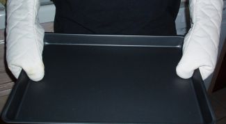 Картинка по теме - как отмыть противень