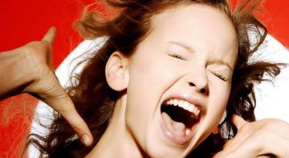 Картинка по теме - что делать, если дергается веко