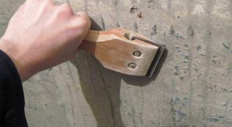 Картинка по теме - как очистить старую краску от стены