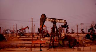 Картинка по теме - как устроиться на работу в нефтяную компанию