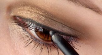 Картинка по теме - как красить карие глаза карандашом