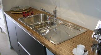 Картинка по теме - как установить столешницу на кухне