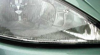 Картинка по теме - почему потеют фары