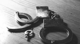 Картинка по теме - почему совершают преступления