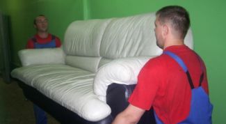 Картинка по теме - как занести диван