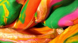 Картинка по теме - как вывести пластилин с одежды