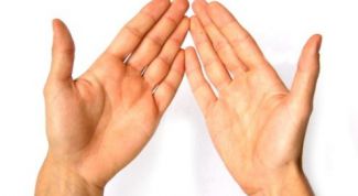 Картинка по теме - что делать, если потеют ладони