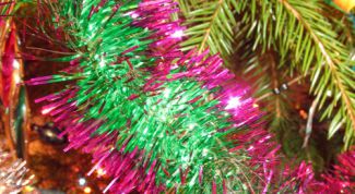 Картинка по теме - как украсить квартиру мишурой