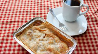 Картинка по теме - как испечь пирог с вареньем из груши