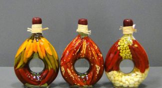 Картинка по теме - как сделать декор бутылки своими руками