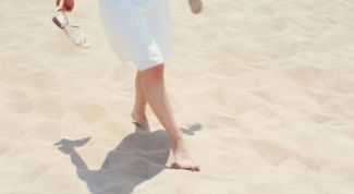 Картинка по теме - как разносить обувь из искусственной кожи