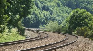 Картинка по теме - почему дорогу называют железной