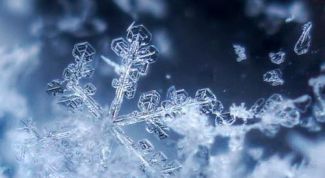 Картинка по теме - почему снежинки разные