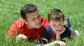 Картинка по теме - почему читать стали меньше