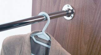 Картинка по теме - как выбрать вешалку для одежды